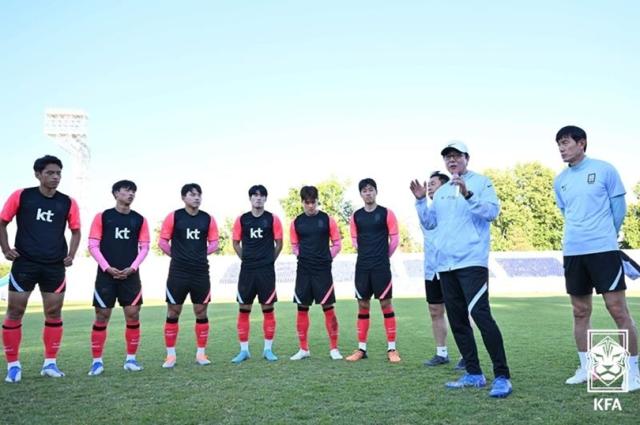 开云体育入口-黄善洪国奥亚运一肩双挑 韩国队亚运会誓夺三连冠