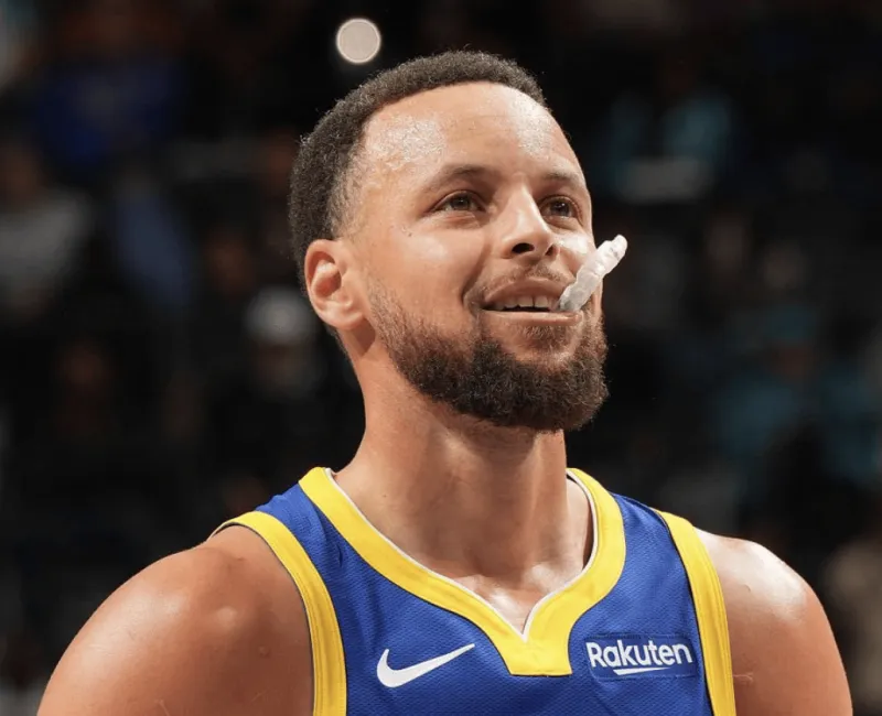 开云APP-Amick：库里一直在幕后积极推动复出，希望在附加赛前找节奏