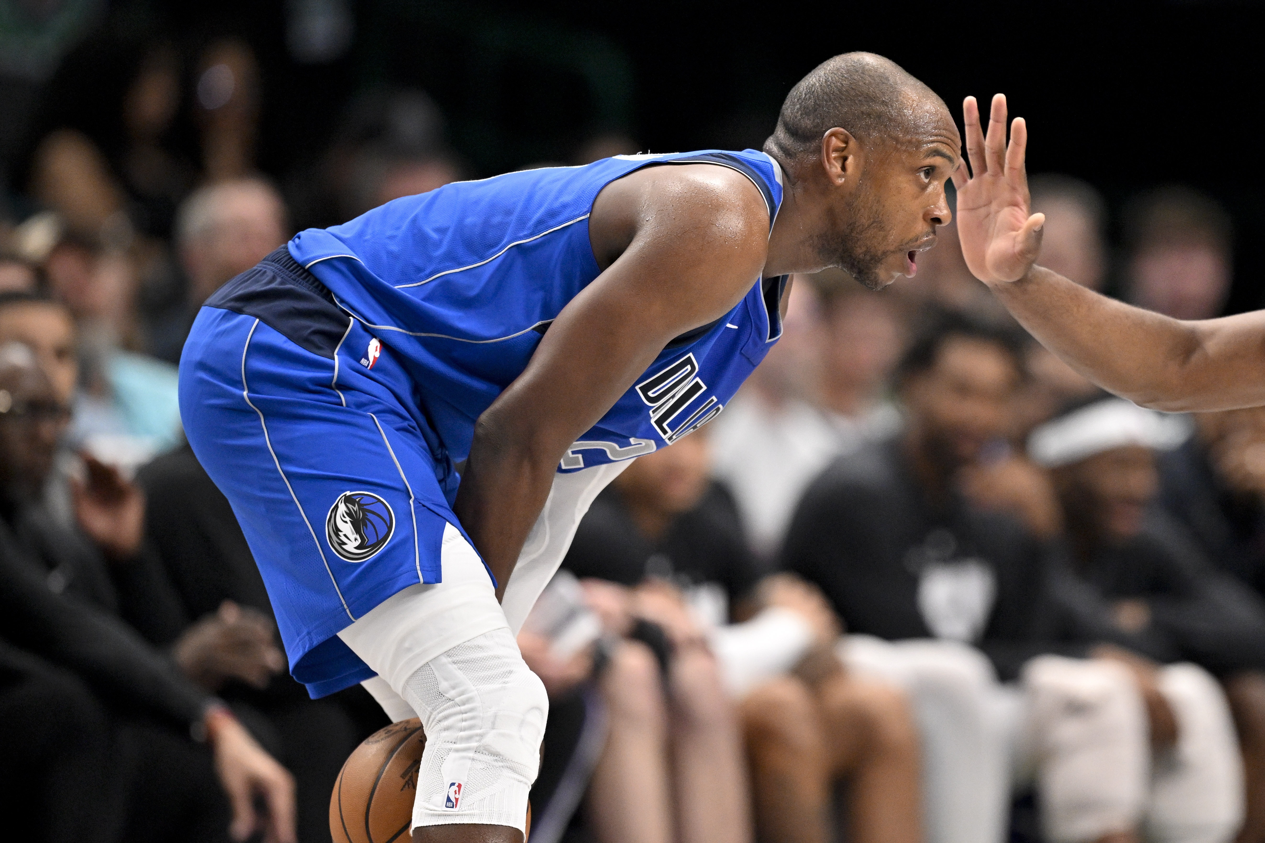 开云官网-战旧主手软！米德尔顿半场8中1仅拿到3分2板1助